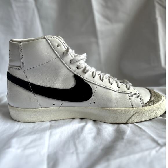 Nike Blazer Mid '77 Vintage Sneakers – Men's Size 10 – White/Black – Pre-Owned - Picture 5 of 12
